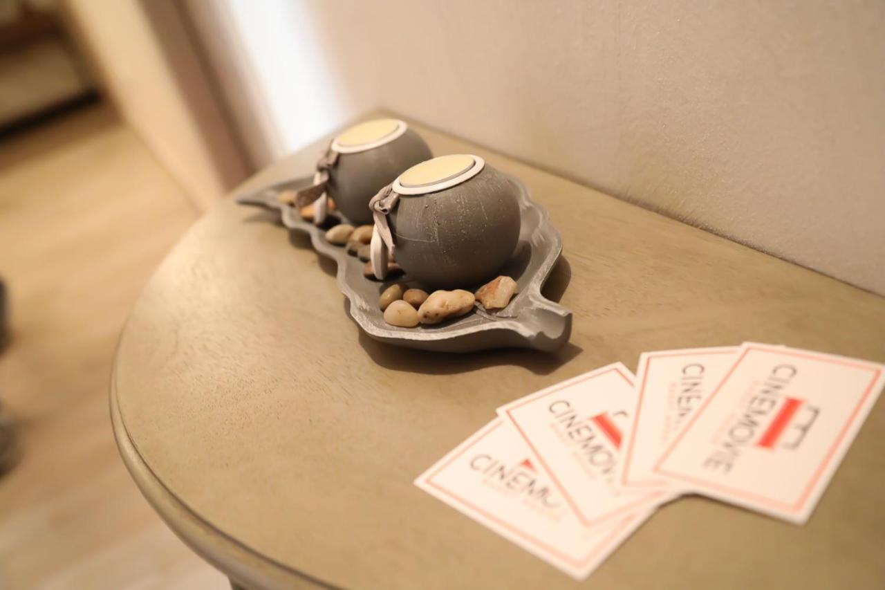 Cinemovie Guesthouse Rome Bagian luar foto
