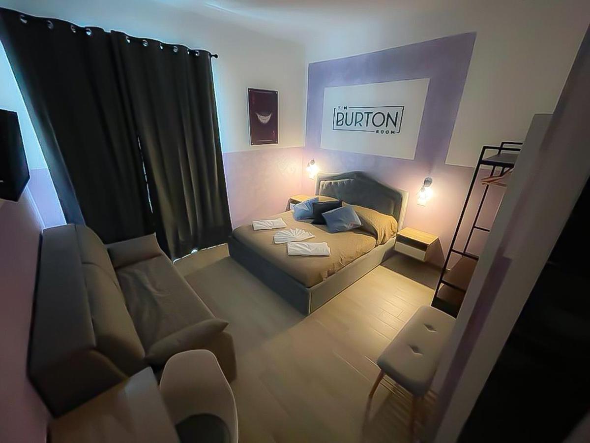 Cinemovie Guesthouse Rome Bagian luar foto