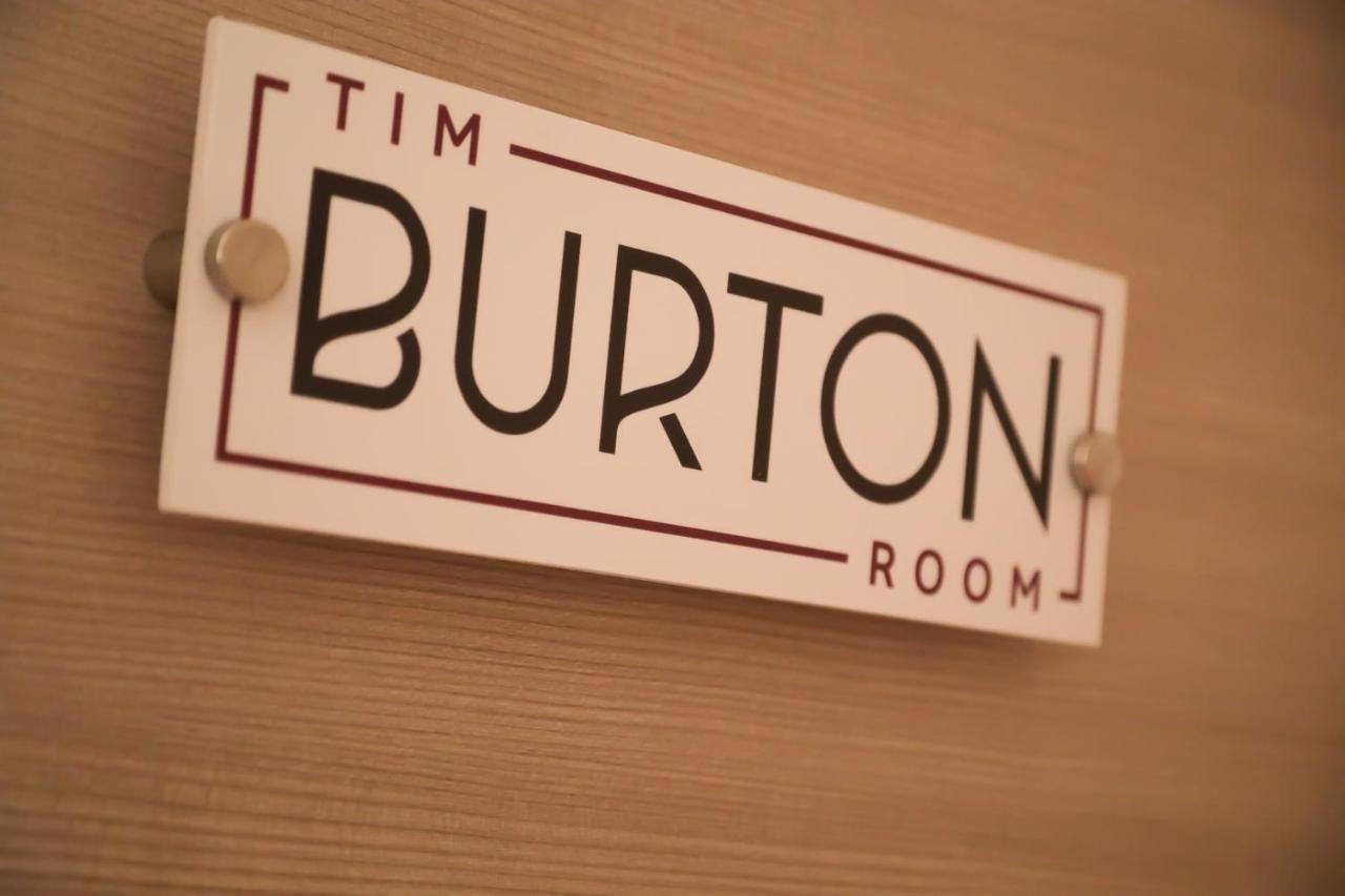 Cinemovie Guesthouse Rome Bagian luar foto